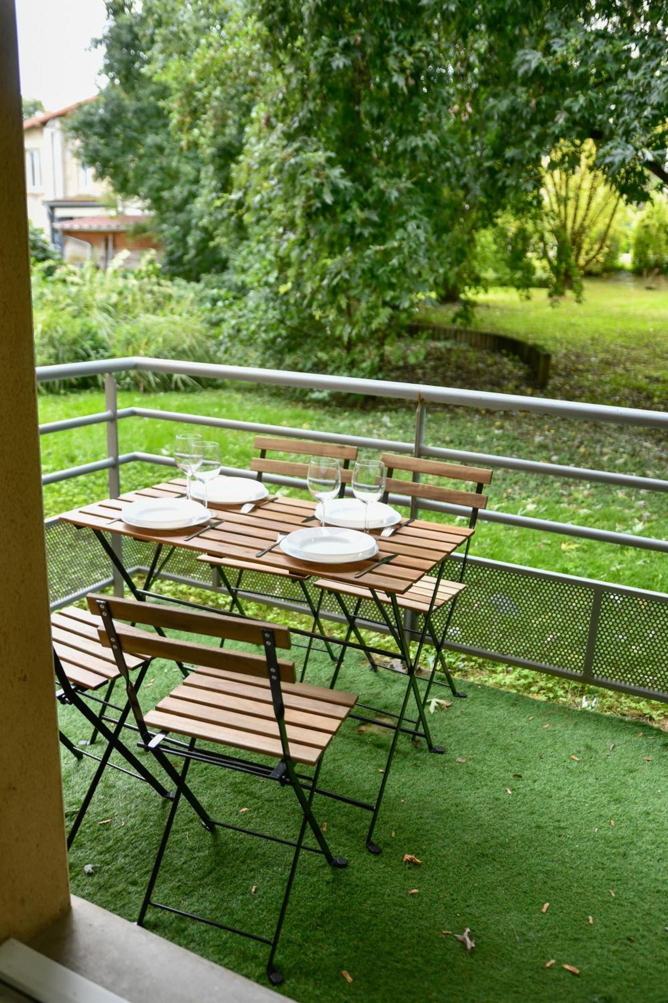 벨히브 쉬르 알리에 Calme Et Terrasse Privee Pres De Vichy 아파트 외부 사진